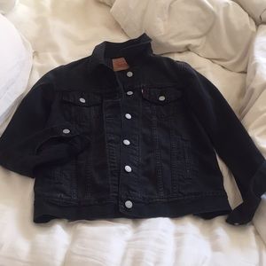 Levi’s black denim jacket